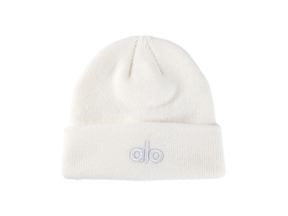 Alo Yoga Recycled Fiber Beanie | White Knit Hat