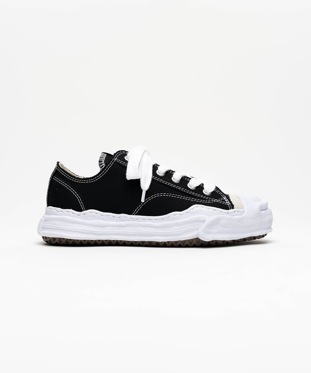 Maison Mihara Yasuhiro Hank OG Sole Canvas Sneakers | Black/White