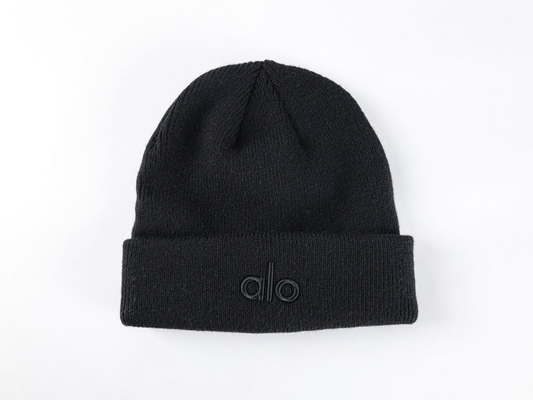 Alo Yoga Recycled Fiber Beanie | Black Knit Hat