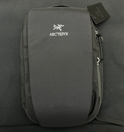 Arc'teryx Unisex Casual Backpack, Gray