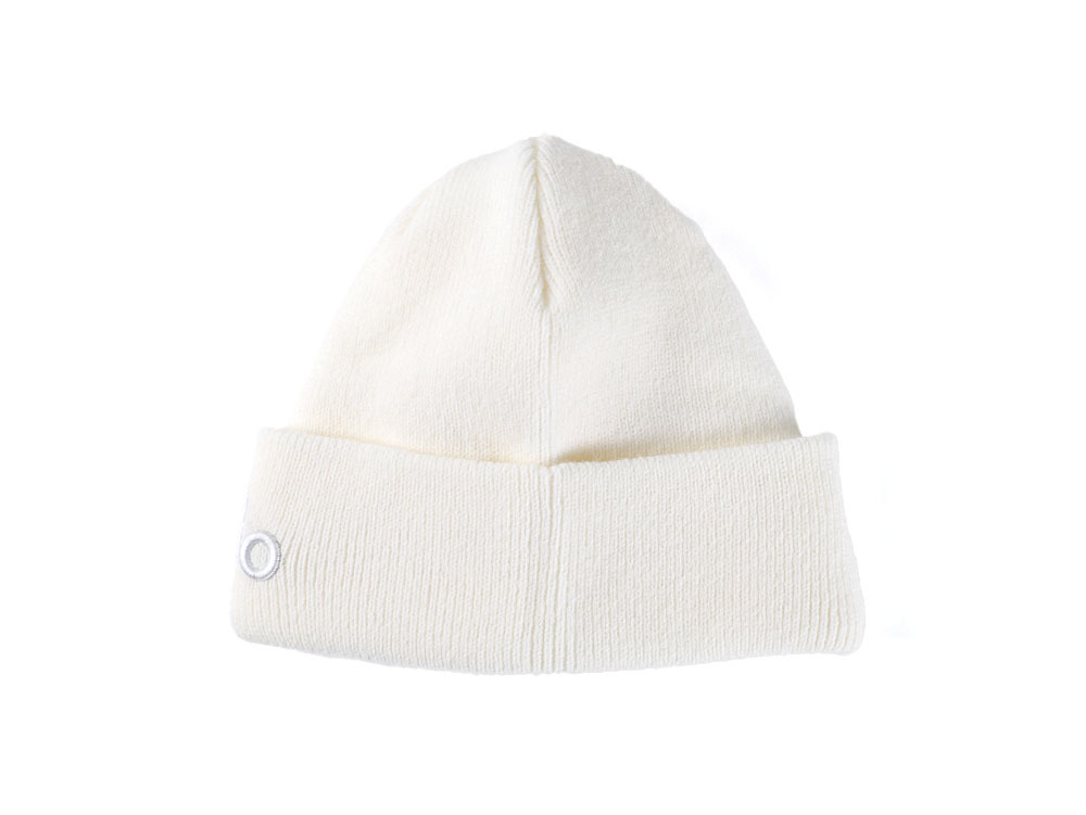 Alo Yoga Recycled Fiber Beanie | White Knit Hat