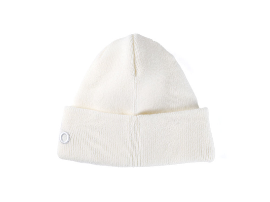 Alo Yoga Recycled Fiber Beanie | White Knit Hat